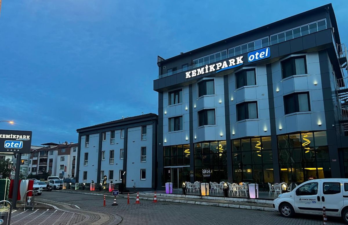 Bartın KemikPark Otel Havuzu - Merkez - Bartın - Fotoğraf 6