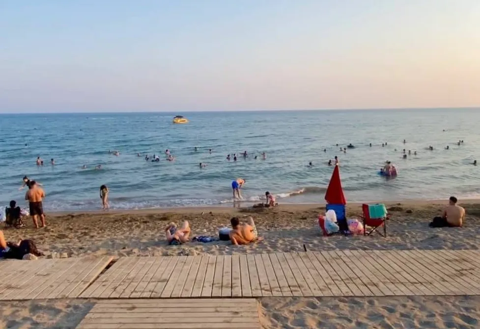 Belek Halk Plajı