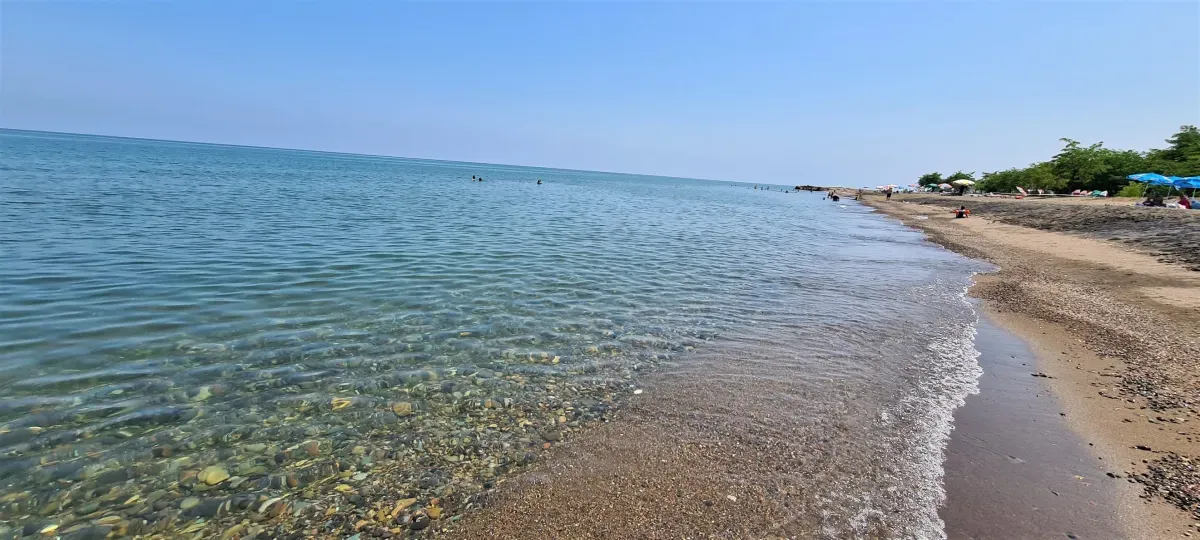 Gülyalı Mavi Dünya Plajı